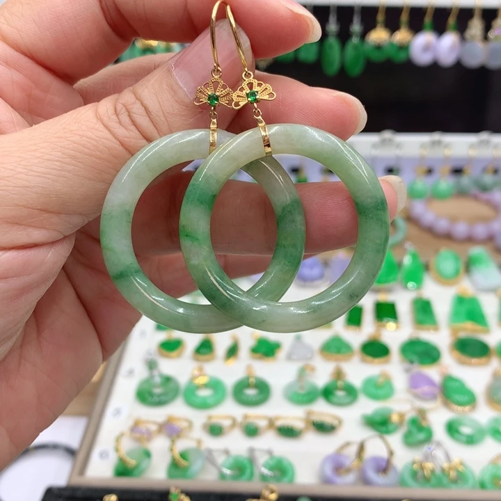 翡翠18K金镶嵌耳饰