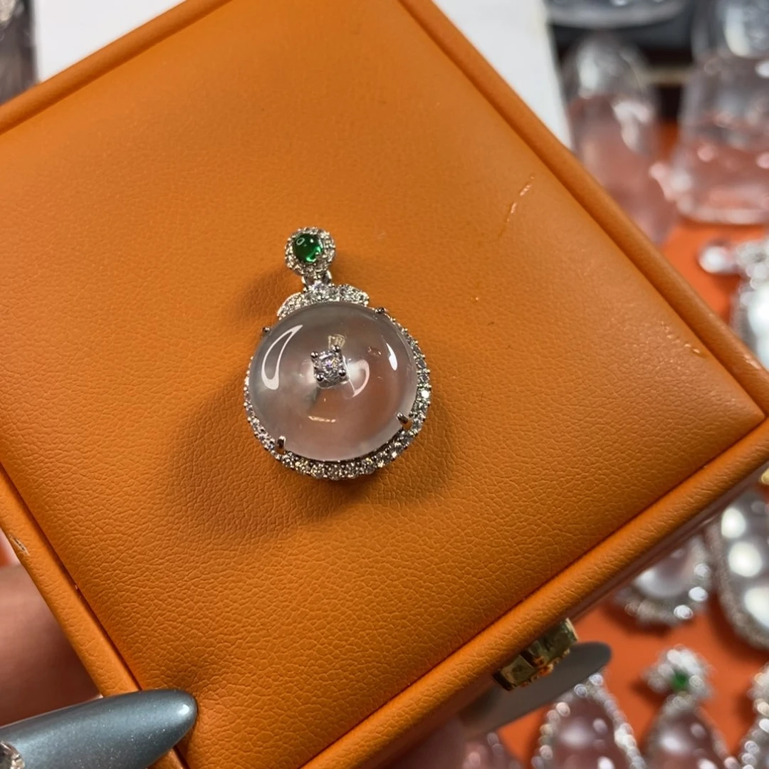 石英质玉扣子未镶嵌