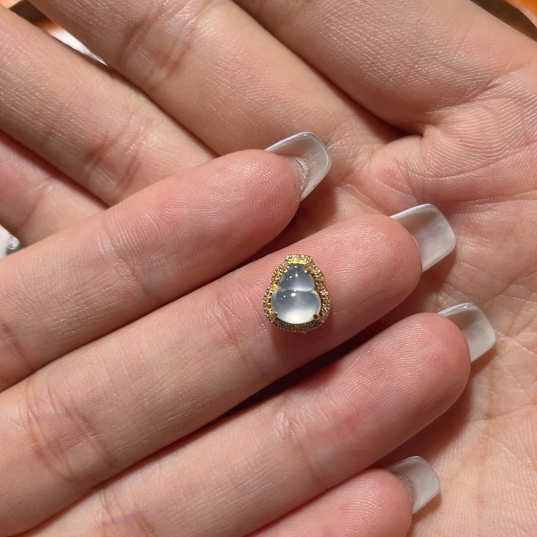 吊坠(不含链)18K金镶嵌翡翠