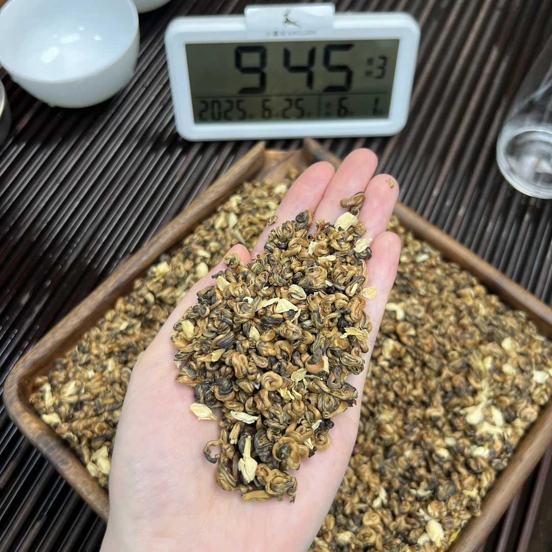 茉莉手工奶螺  ①  小鹿收茶 头春头采 茉莉红茶 云南滇红 6月25