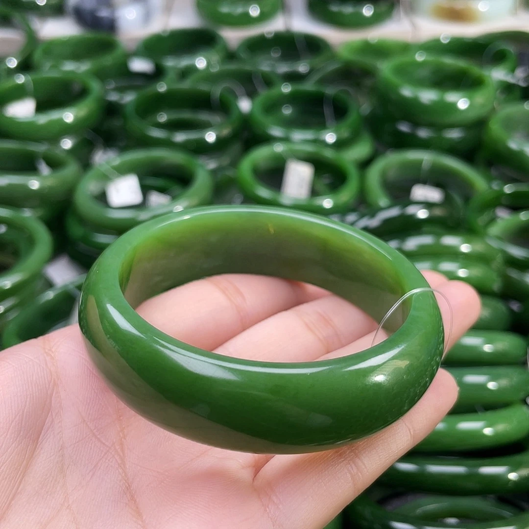 未镶嵌手镯和田玉（碧玉）