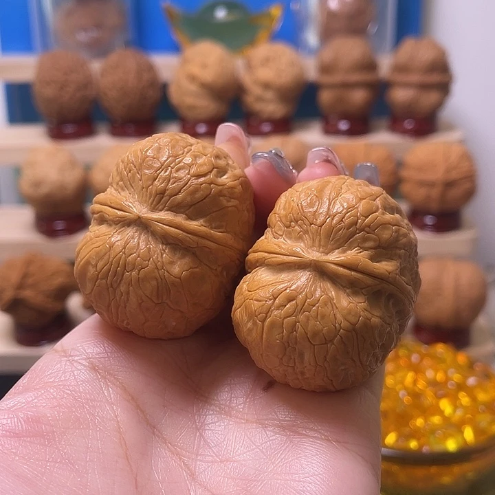 文玩核桃吊坠42元宝12