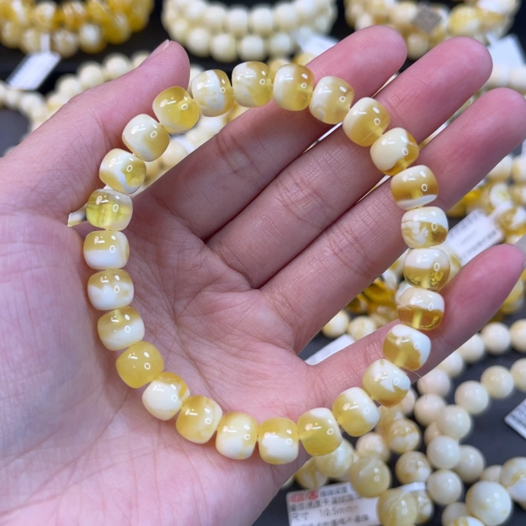 手串蜜蜡未镶嵌8.5mm金瓷白溶洞