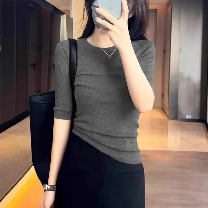 时尚宽松五分袖气质百搭针织打底衫新款洋气简约圆领套头上衣女装