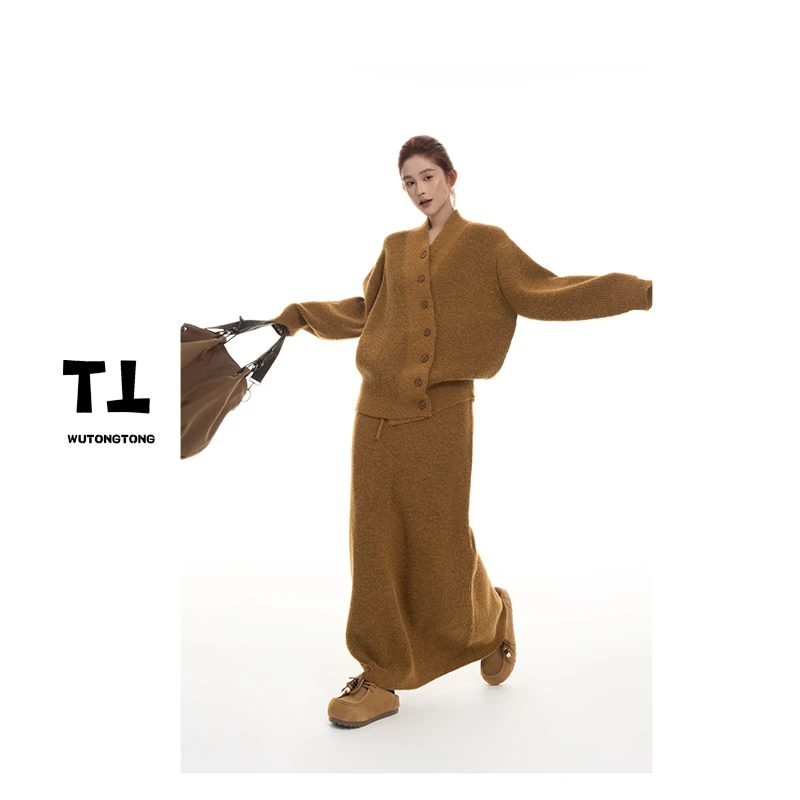 现货【梦之翼羽】秋季斜襟毛衣两件套女韩版休闲半身裙套装62604