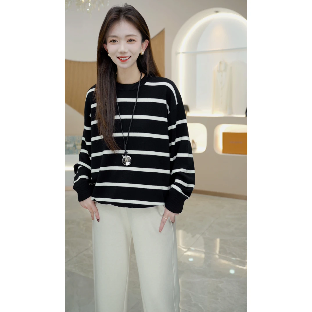 R H 【扬子纱】140s扬子纱精纺羊毛加厚条纹款毛衣W5123