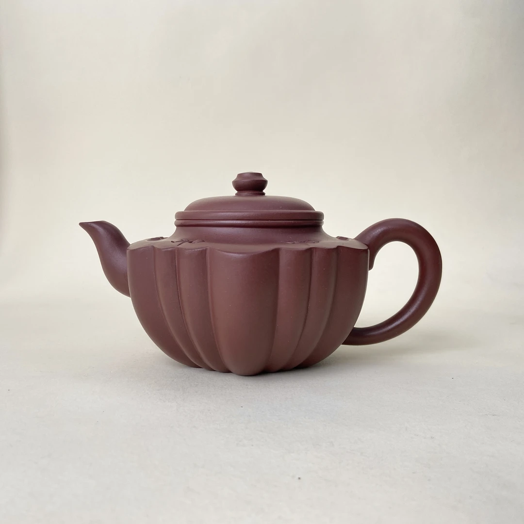 宜兴手工紫砂陶 （盛听凤）茶壶GS3671-4