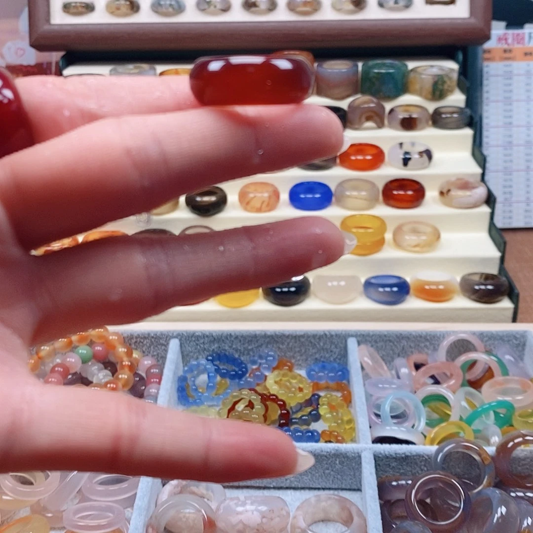 玛瑙/玉髓戒指未镶嵌大**宝