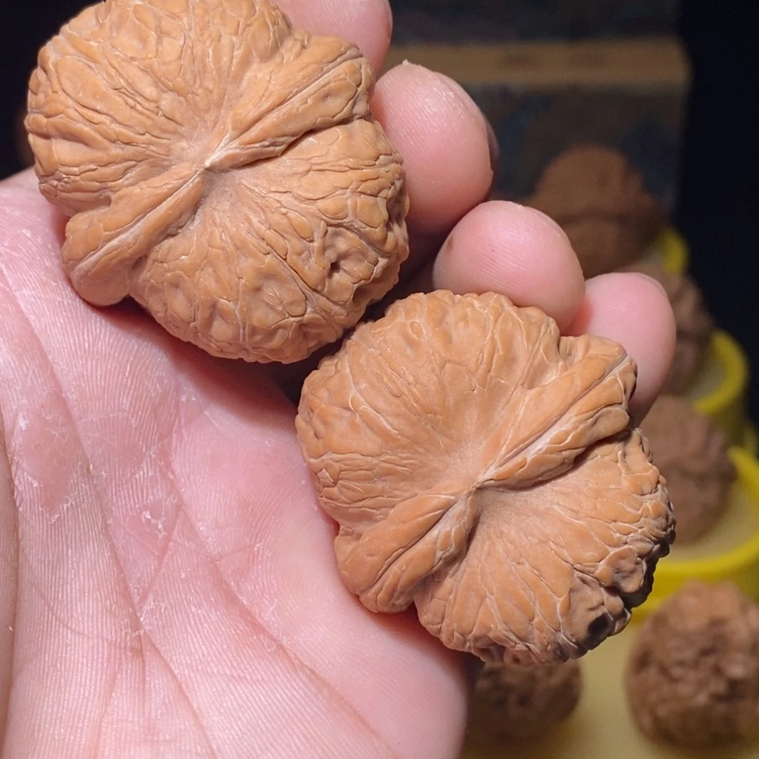 李****吊坠桃核元宝尺寸43