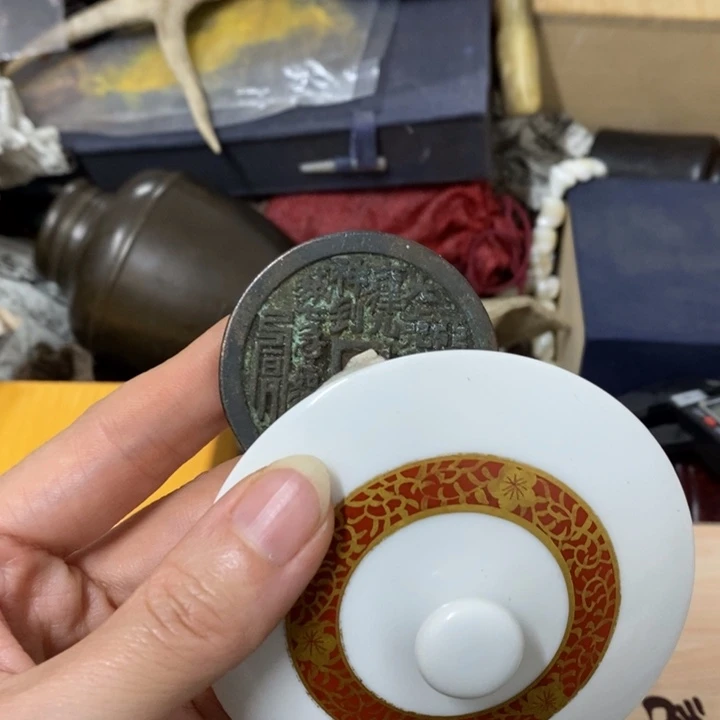 瓷片哈中古工艺品一件