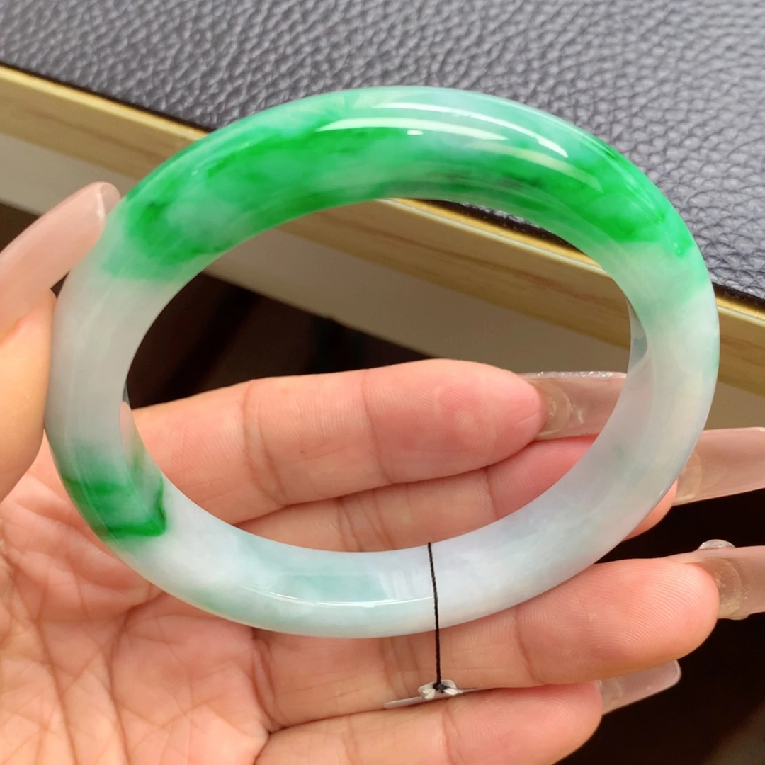 未镶嵌手镯翡翠q