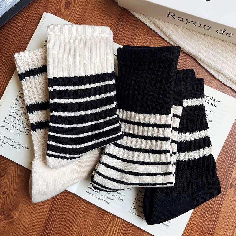 条纹长袜子女中筒袜秋冬ins潮棉袜日系运动风外穿加厚保暖堆堆袜