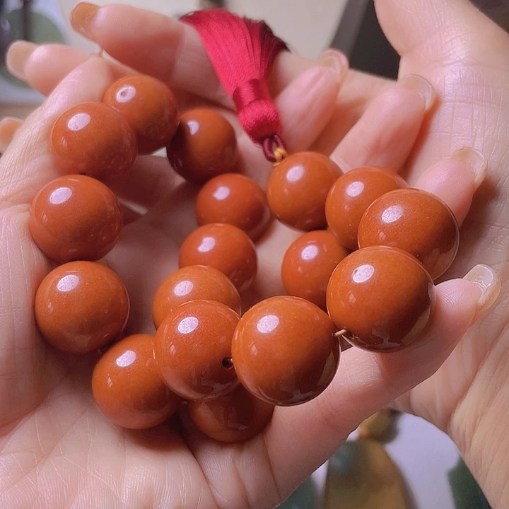 未镶嵌岫岩河磨玉（透闪石质玉）挂件清**月