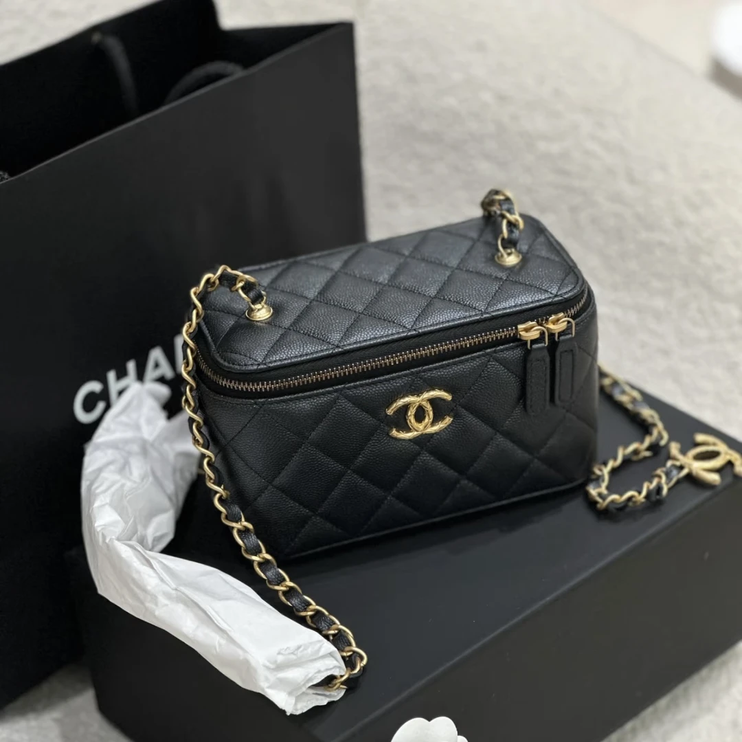 95新 Chanel/香奈儿 青奢荟/24S菠萝纹调节扣盒子包//72793