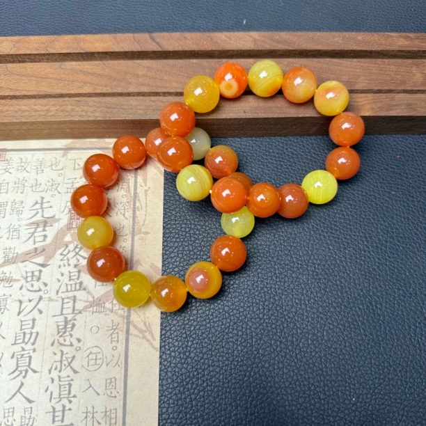 天然精美盐源玛瑙手串 D053—多样性发一