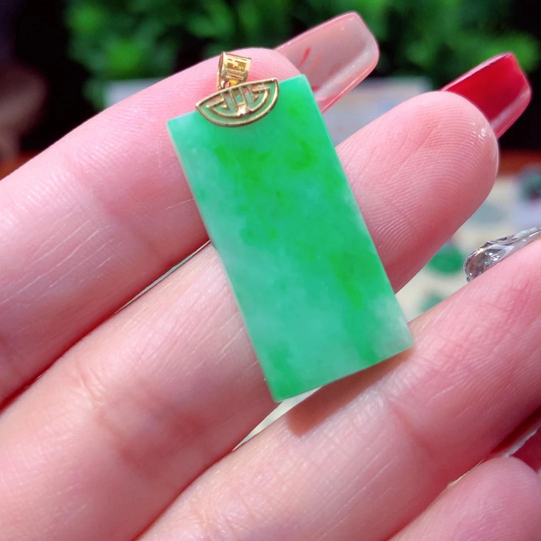 翡翠吊坠(不含链)18K金镶嵌