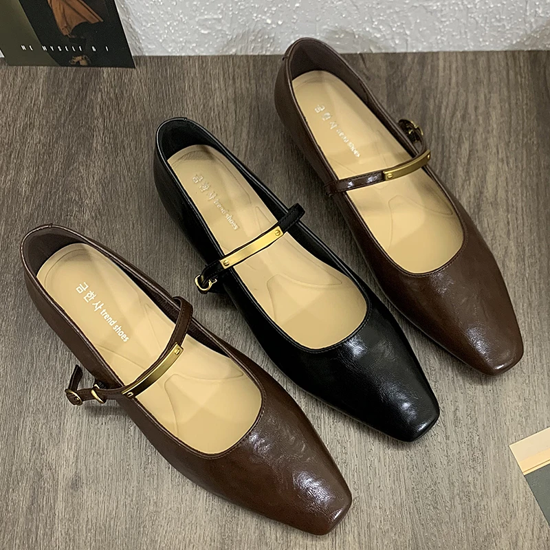 复古方头单鞋休闲一字带玛丽珍粗跟女鞋新款金属扣韩版浅口低跟鞋