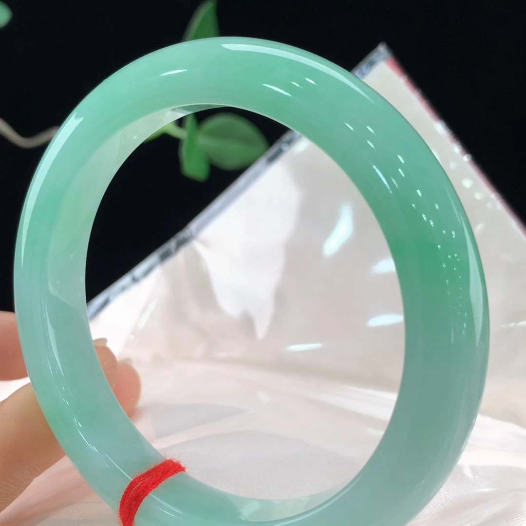 翡翠手镯未镶嵌111-1016