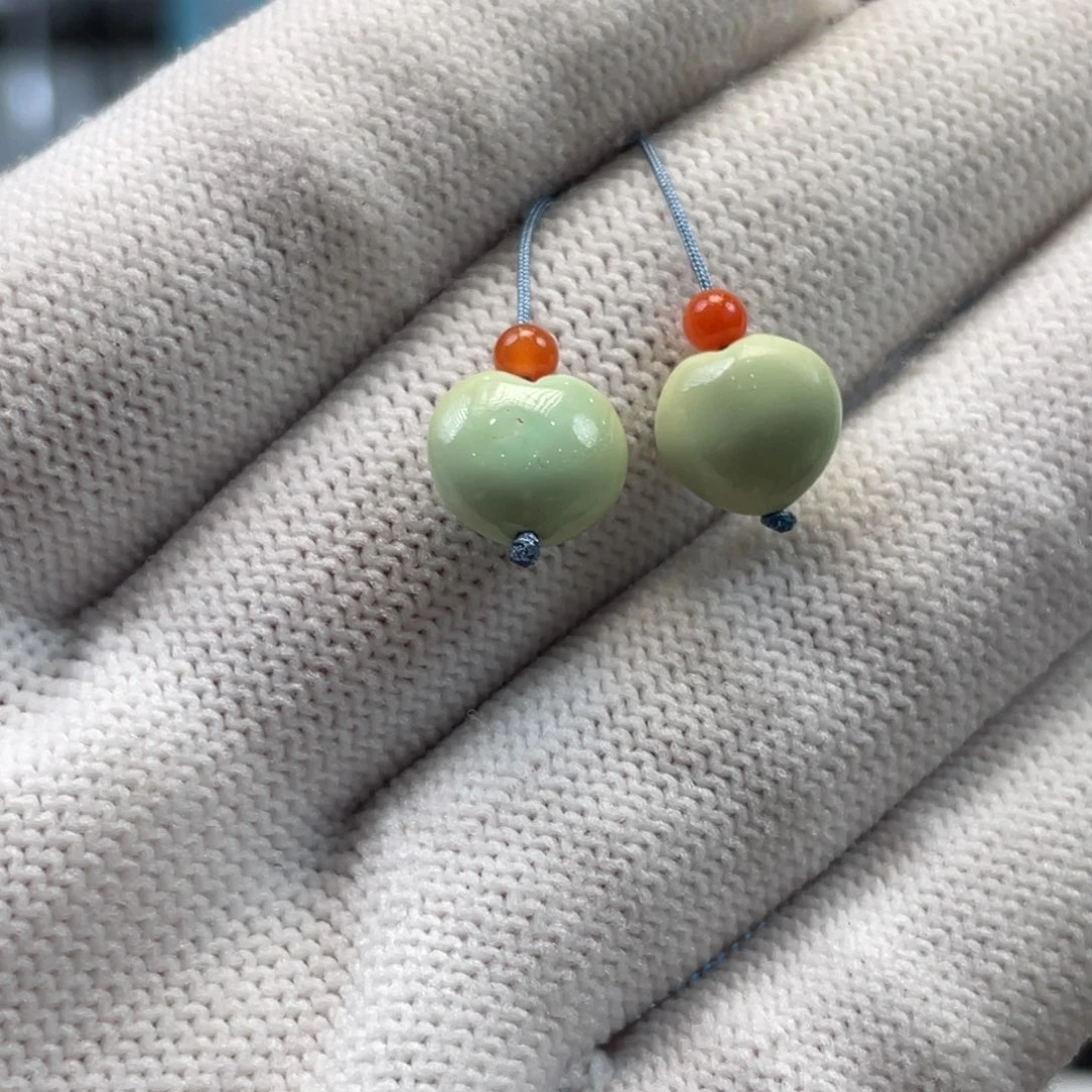 绿松石未镶嵌挂件