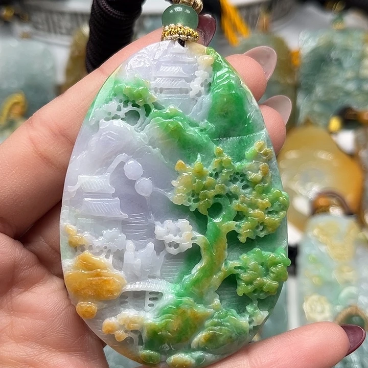 翡翠未镶嵌颈饰山水牌