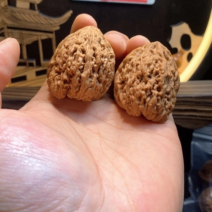 文玩核桃把件大*谱37高炮福利