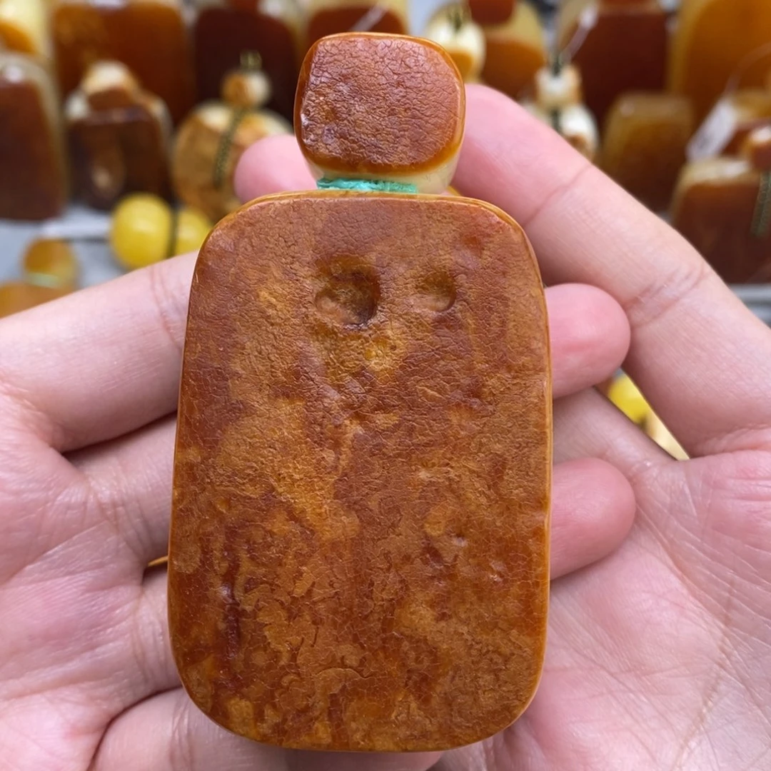 蜜蜡未镶嵌珠宝奇石