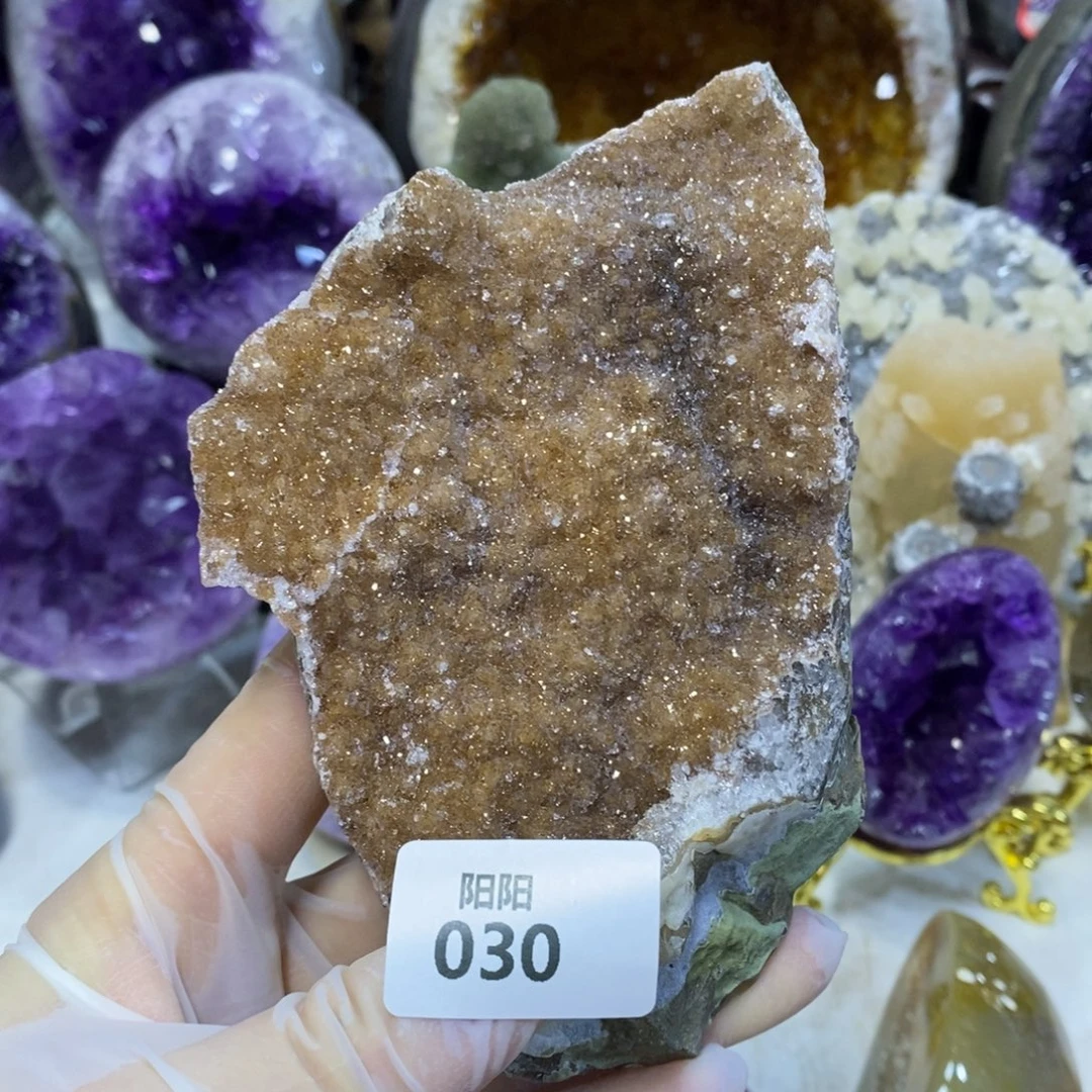 未镶嵌水晶大型摆件（非配饰）