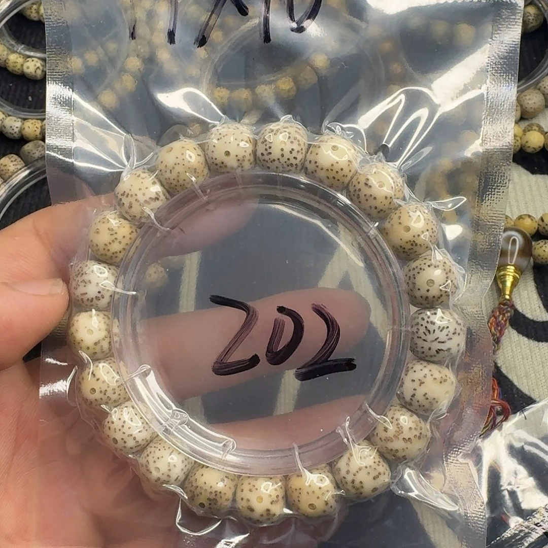 星月菩提手串骨瓷白大眼睛202