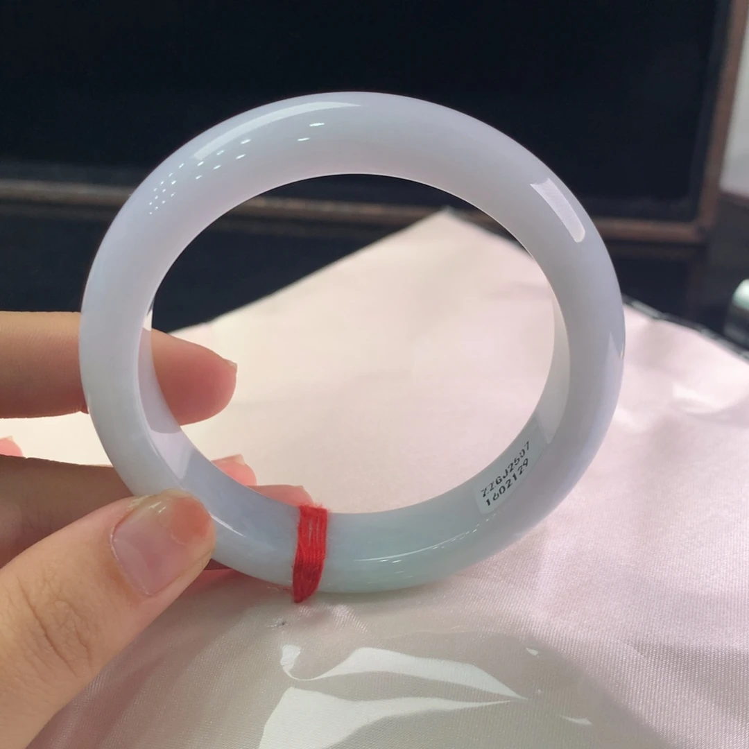 翡翠手镯未镶嵌半紫罗兰5 758