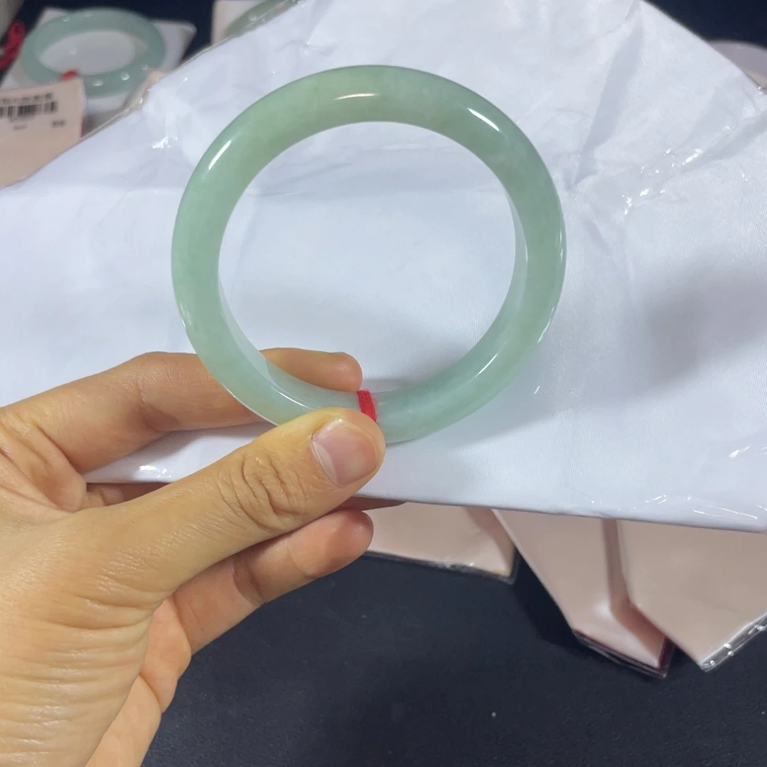 未镶嵌手镯翡翠天然翡翠手镯