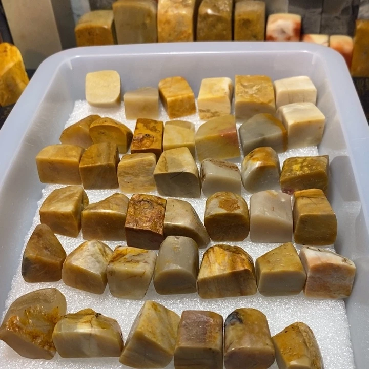 昌化鸡血石印章石