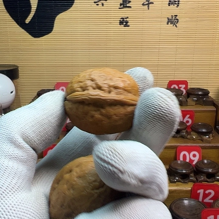 文玩核桃把件宝瓶31