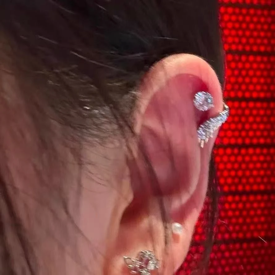 合金耳饰 天使羽翼耳骨钉百搭独特天使翅膀缠绕闪钻耳钉耳环女