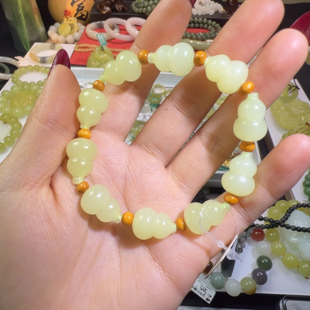 和田玉未镶嵌笔搁