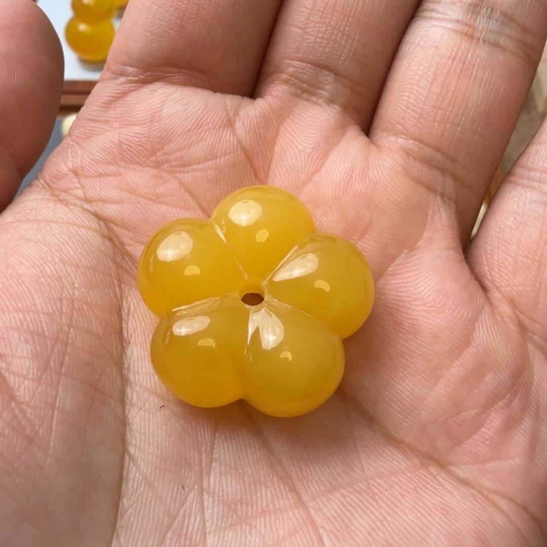 一***梦裸石琥珀未镶嵌花