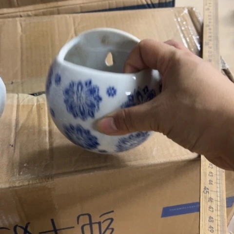 瓷片瑕疵瓷片。。。。。。。。。？。