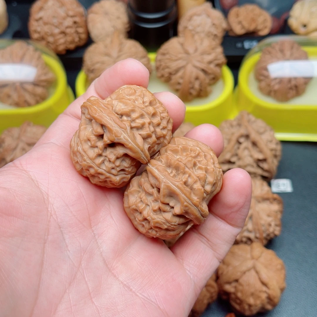 文玩核桃吊坠核王狮子头40×40×30