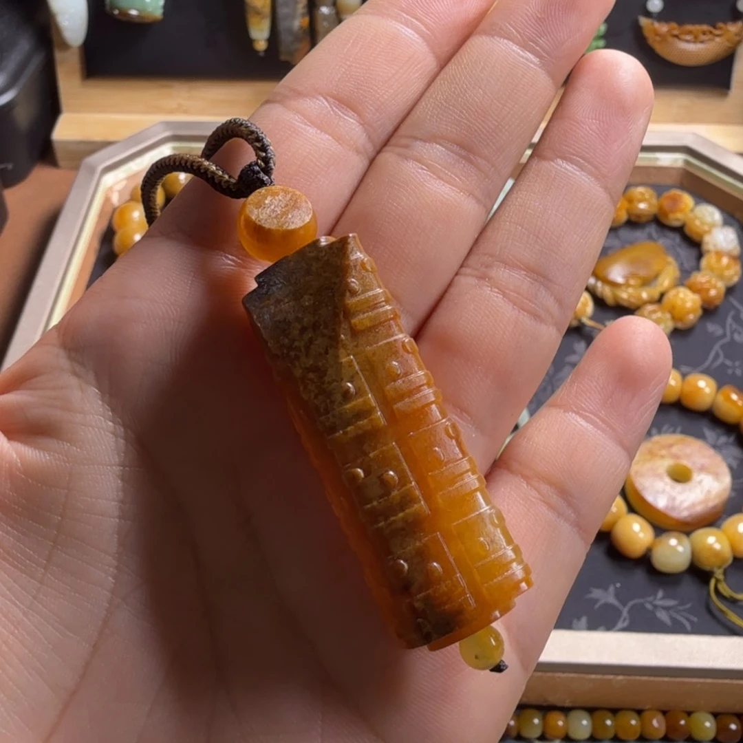 和田玉配饰未镶嵌车*草