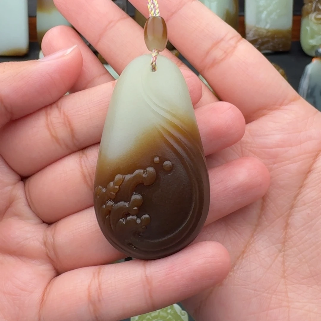 和田玉未镶嵌颈饰