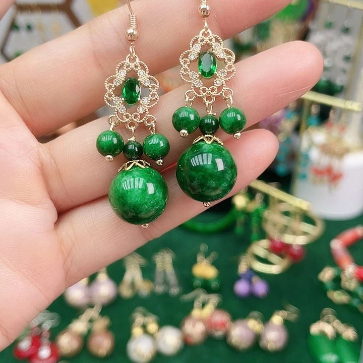 石英质玉合金耳钉