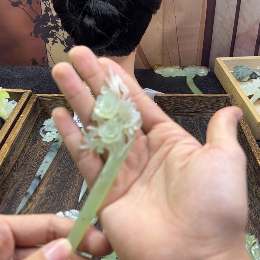 蛇纹石玉发簪未镶嵌星*