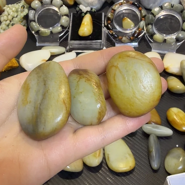 王***）和田玉未镶嵌挂件