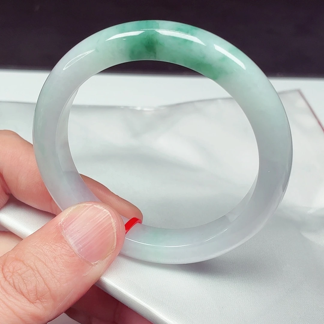 翡翠未镶嵌手镯53.6圈