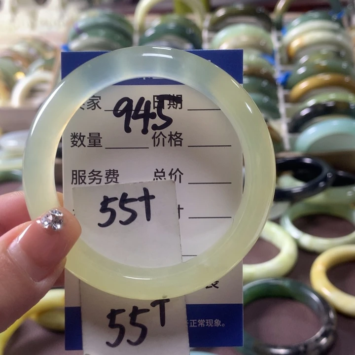 蛇纹石玉未镶嵌手镯945