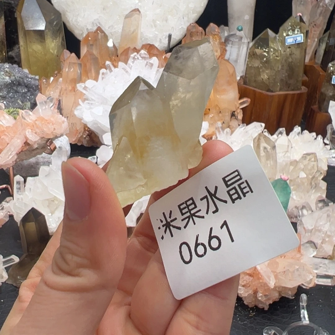 未镶嵌水晶珠宝半成品