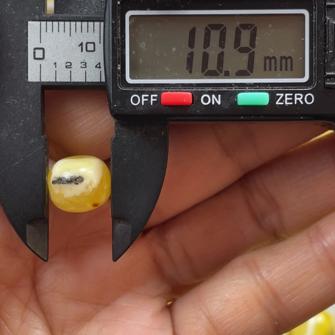 【闪购商品】裸石蜜蜡未镶嵌70杂