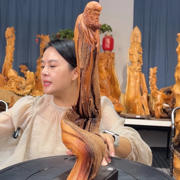 柏木（崖柏）随型摆件