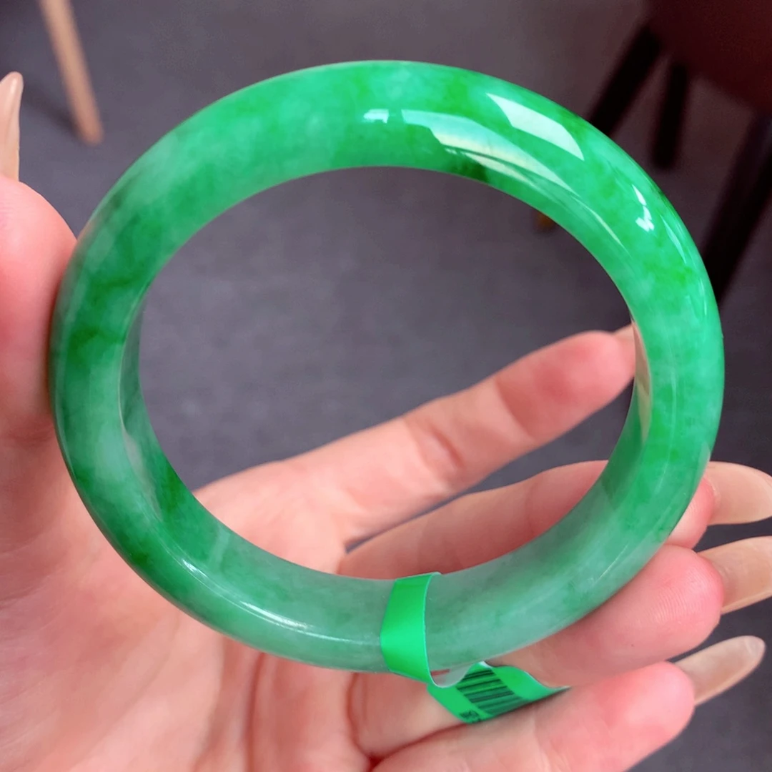 翡翠未镶嵌手镯翡翠