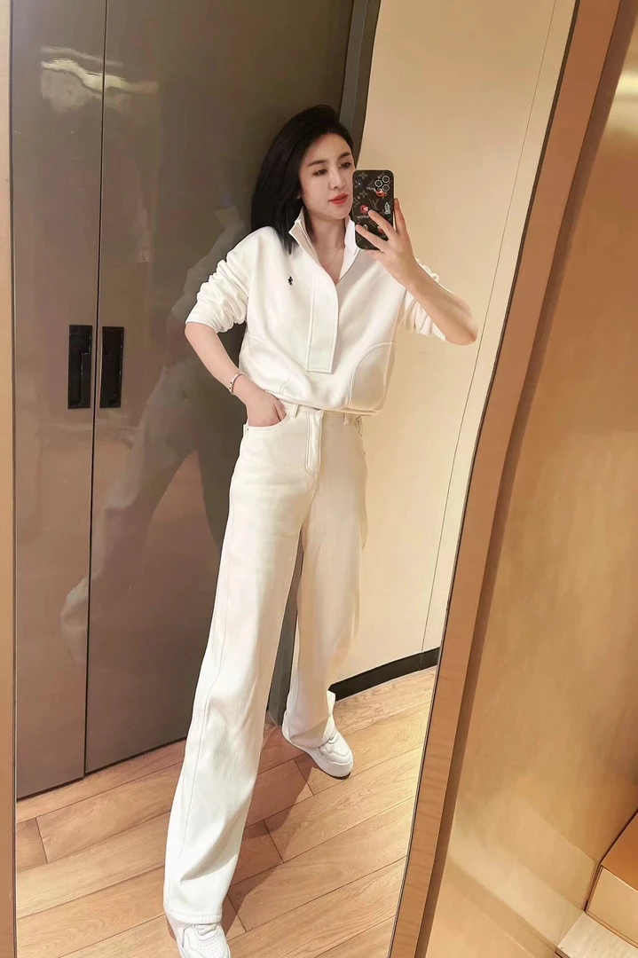 哝NONG-2024年秋冬百大红人上新小马骑士刺绣长袖上衣CT-01292237