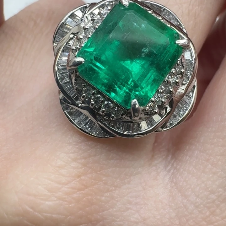 戒指未镶嵌祖母绿